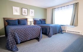 Acadia Pines Motel